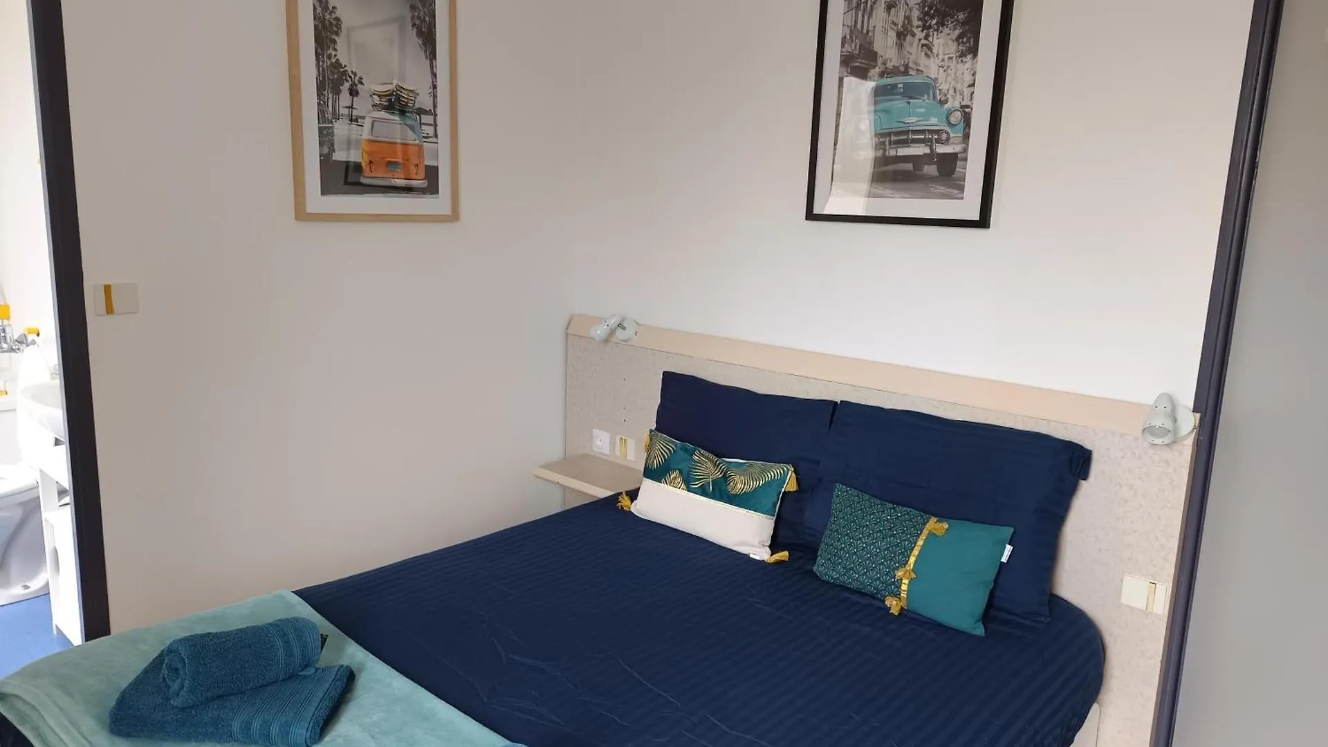 Hotel L'Albatros Perros-Guirec 0*,  Francia